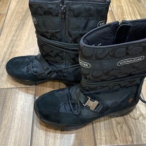 Coach SELA winter boots size 9.5